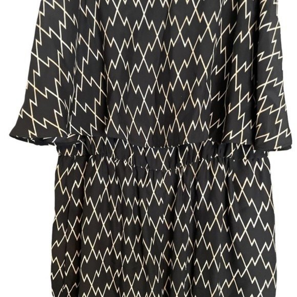 Club Monaco Ruffle Print Wide Leg Black Geometric Jumpsuit Size 2 - Picture 3 of 11